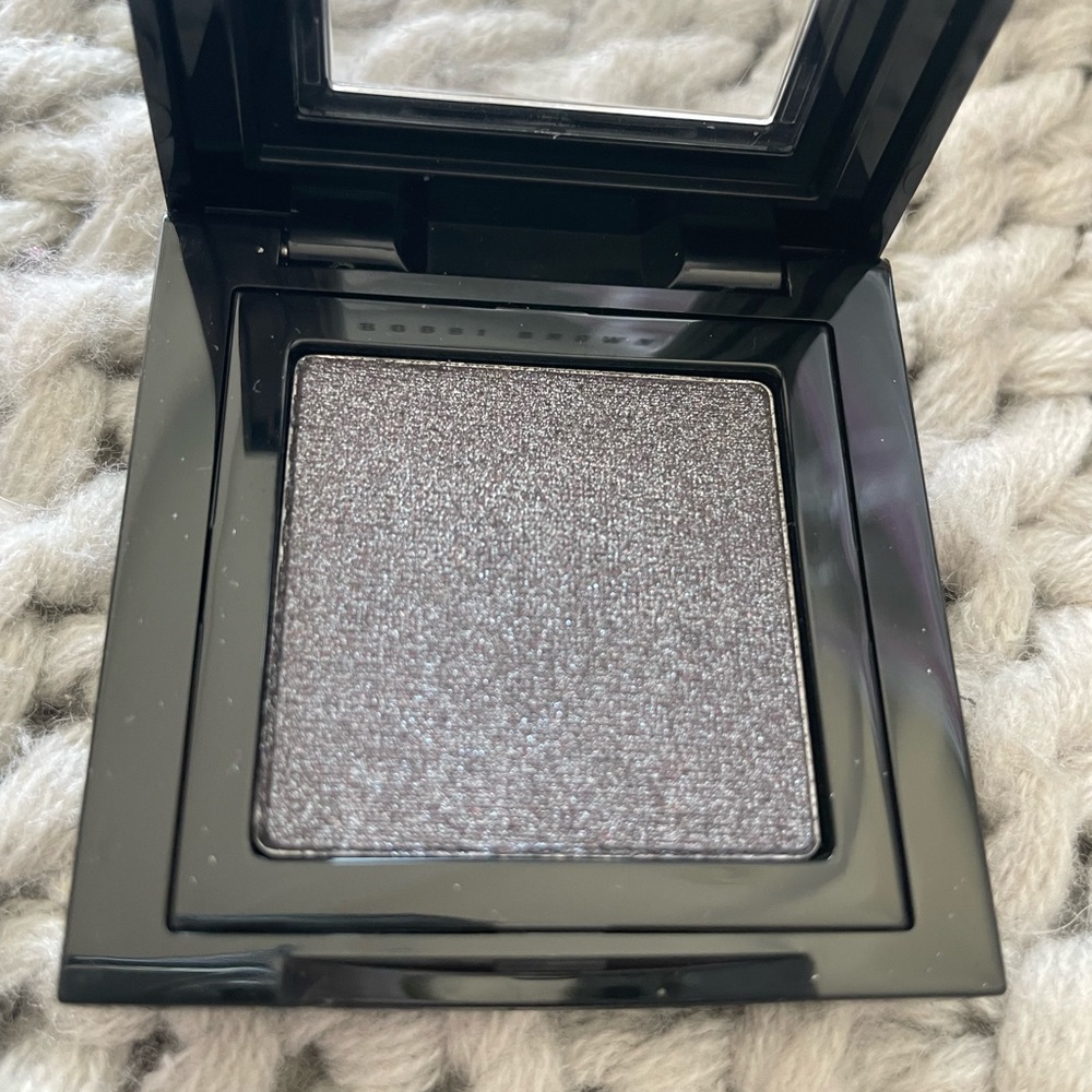 BOBBI BROWN Metallic Eyeshadow in BLACK CHARCOAL #78 - NEW